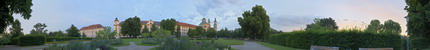  Der Hofgarten mit Residenz und St. Lorenz Basilika 